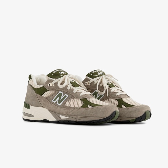 New Balance Shoes - NWT Aime Leon Dore New Balance 991 womens size 7.5